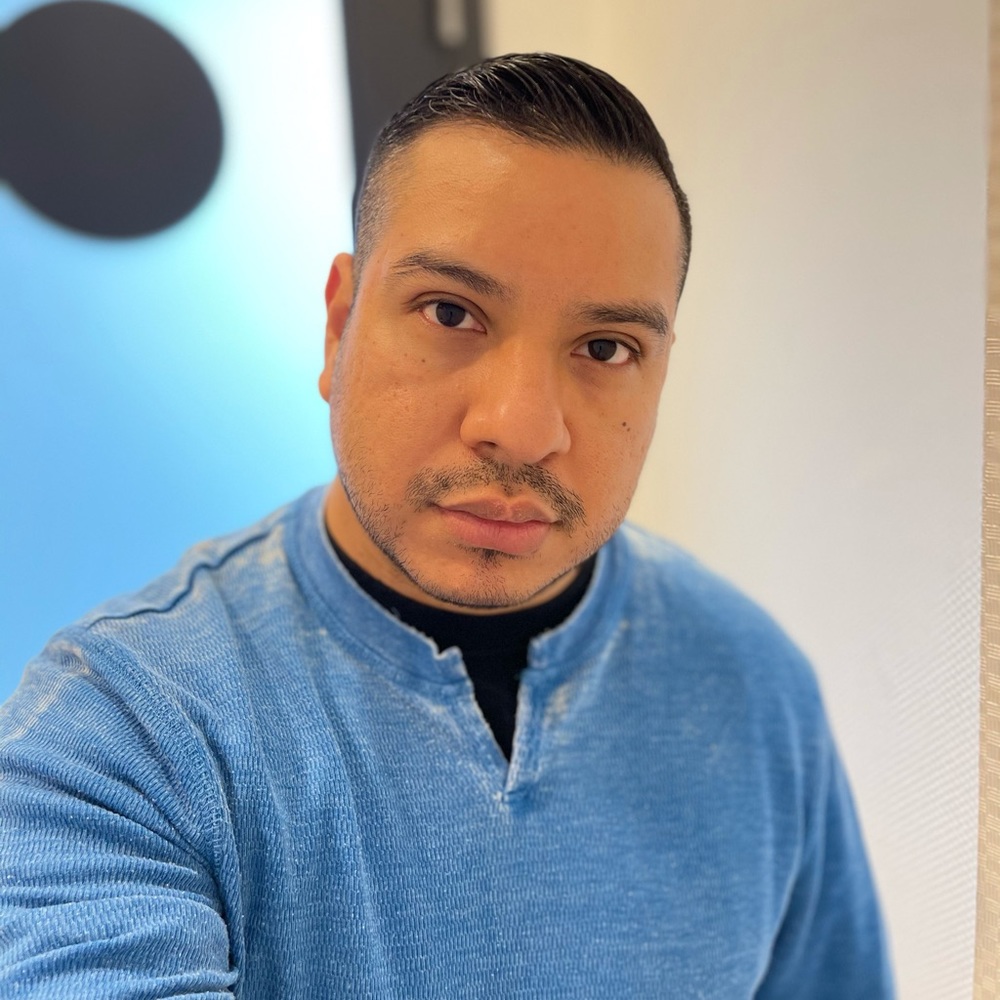 Meet your Posher, Ernesto